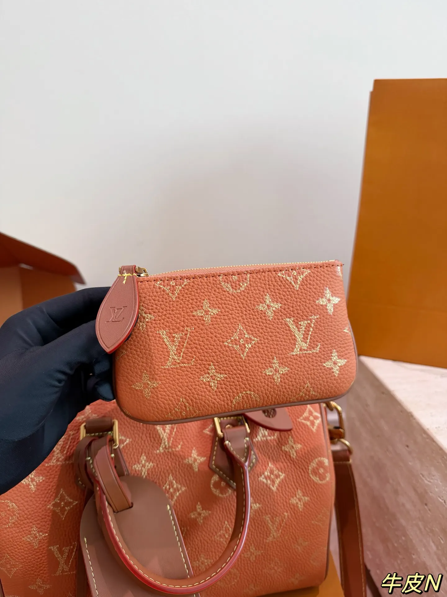 LV Speedy 焦糖色 老花 牛皮 鏈條包 精致鏈條款(數字9) LV Speedy 焦糖色 老花 牛皮 鏈條包 精致鏈條款(數字9)