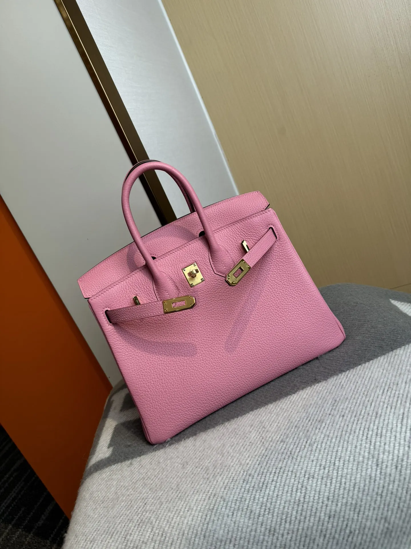 Birkin 铂金 进口Togo皮 樱花粉 金扣 手提包 通勤手提款(數字9) Birkin 铂金 进口Togo皮 樱花粉 金扣 手提包 通勤手提款(數字9)