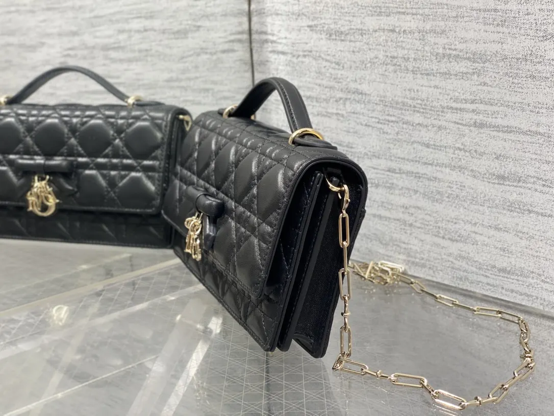 Dior 黑色 羊皮 海外 邮差包女士手提斜挎包My 迷你链 链条包 精致链条款