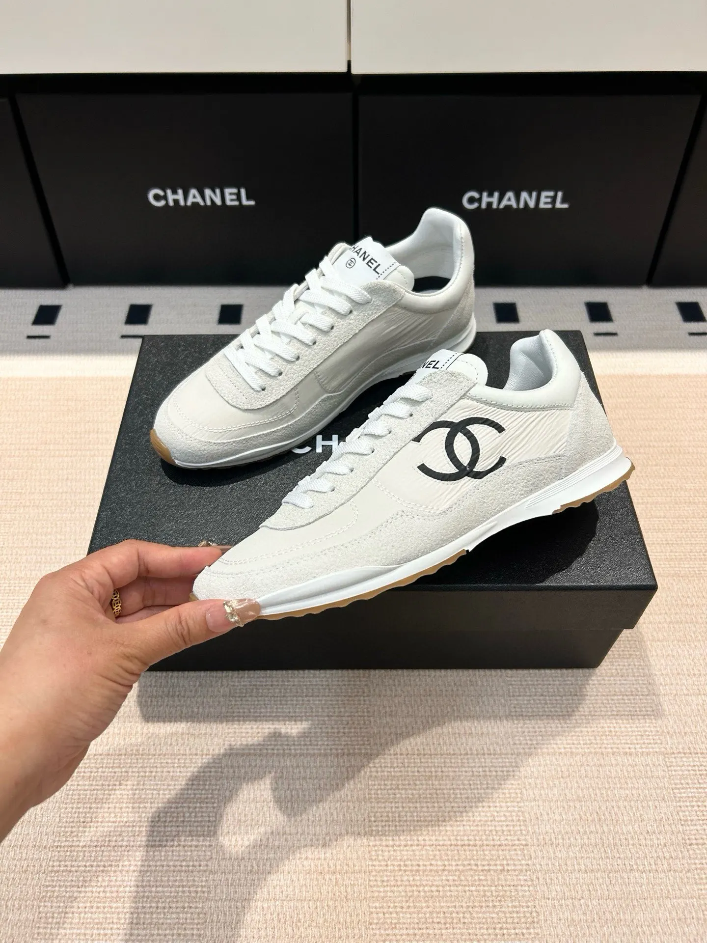 Chanel 雙C運動鞋(數字3) Chanel 雙C運動鞋(數字3)