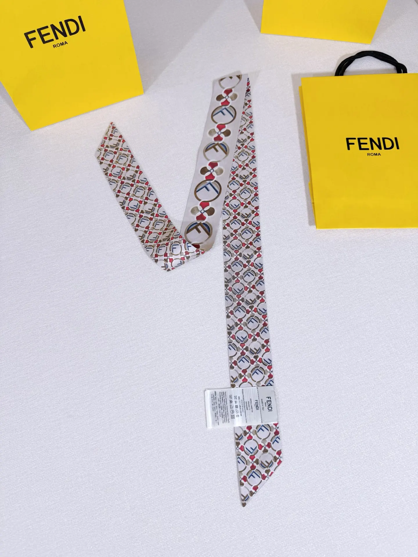 Fendi 卡其 腰帶 通勤百搭款