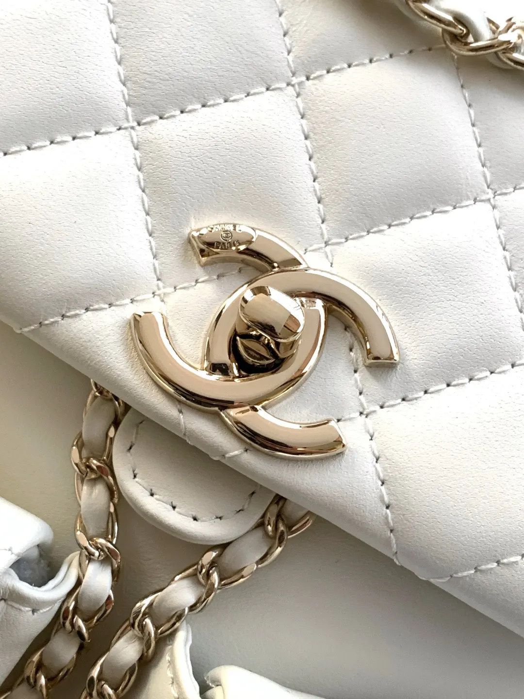CHANEL 小牛皮 雙肩包 实用雙肩款