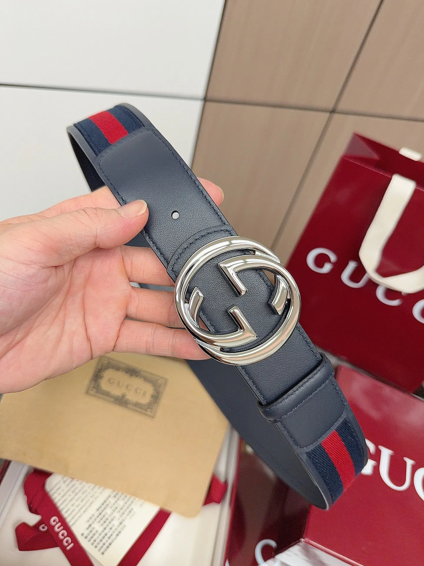Gucci Double G Buckle Cowhide Belt