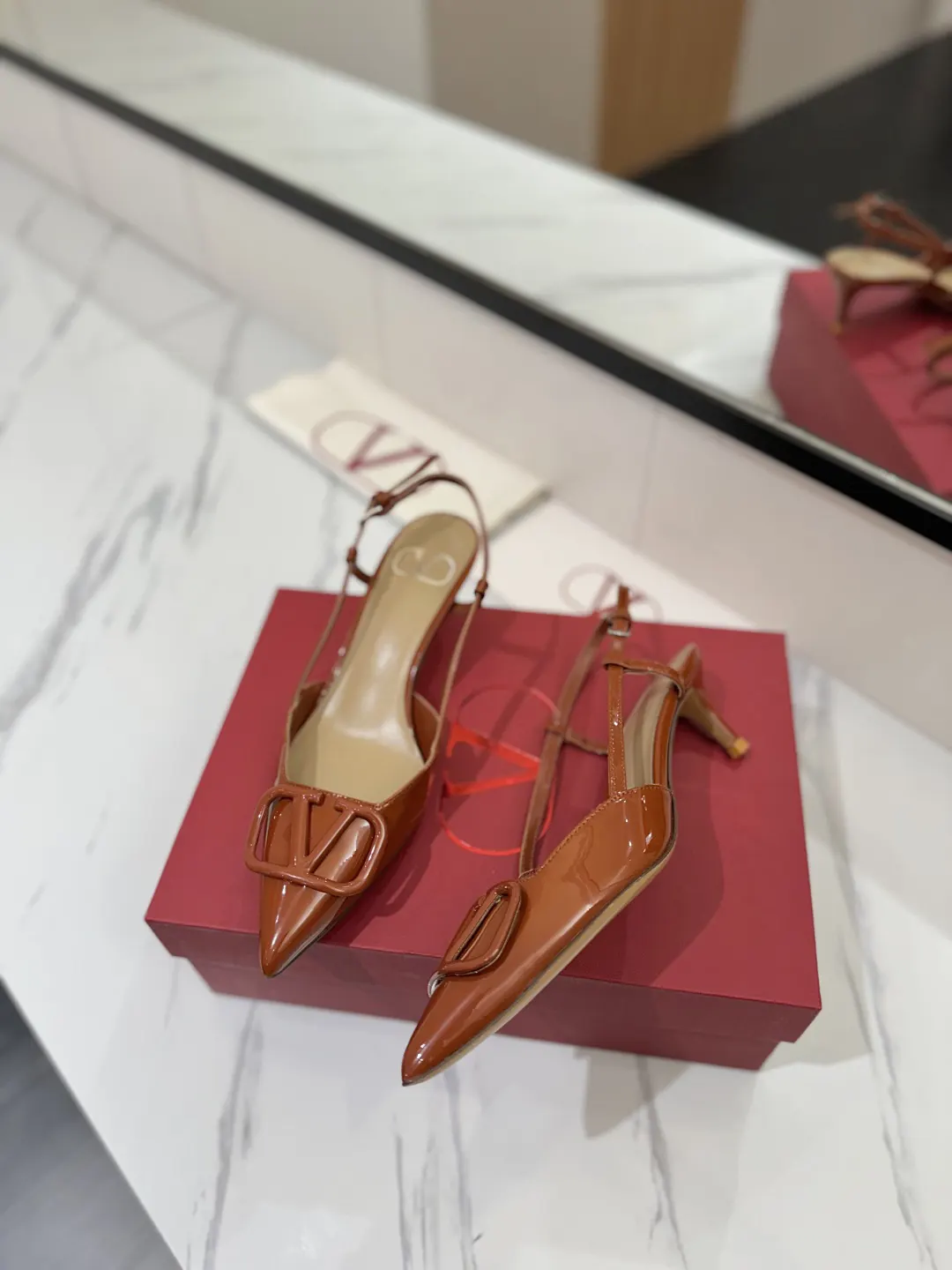Valentino Image 5 Valentino Image 5
