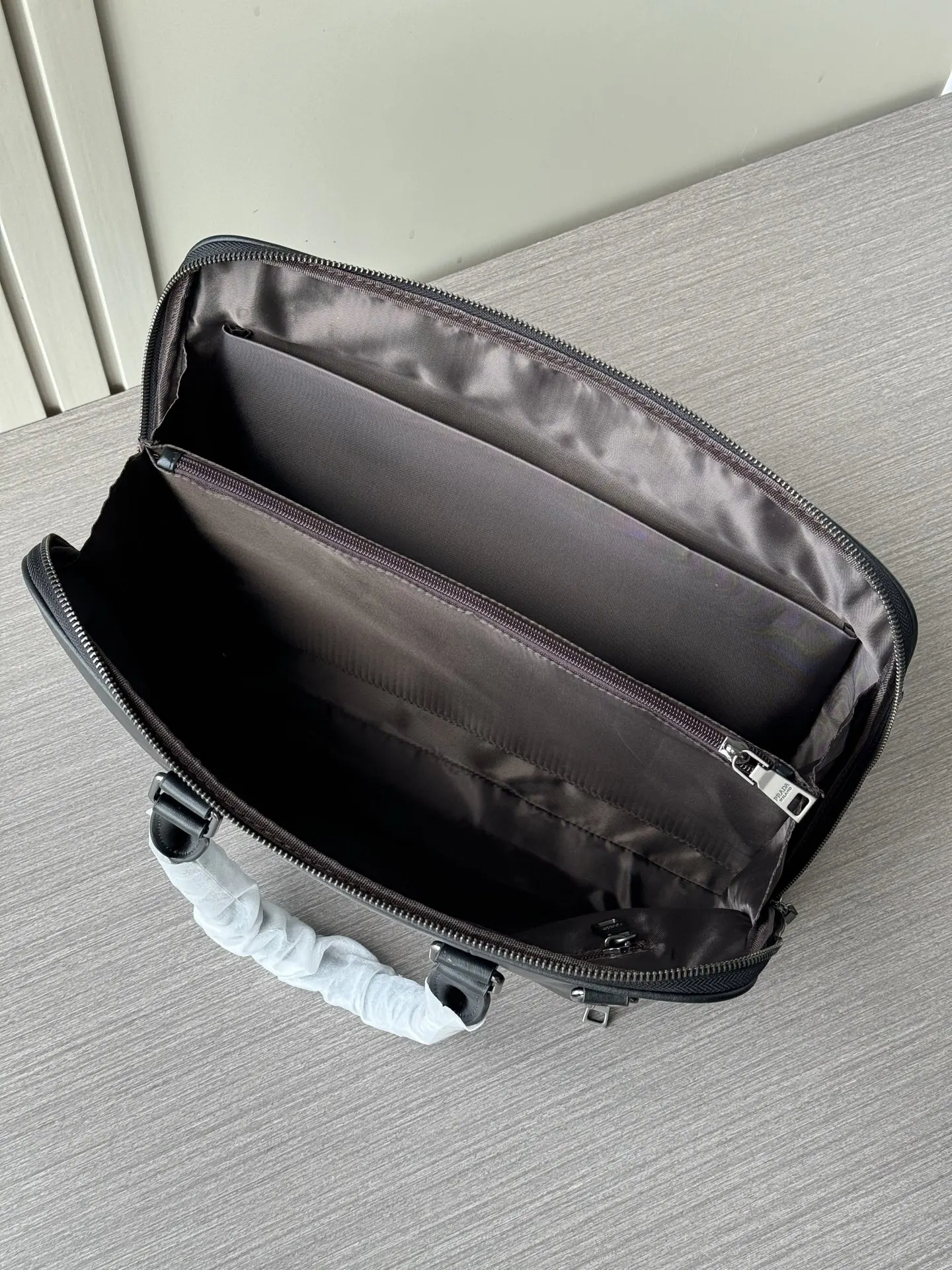 Prada 黑色 啡色 小牛皮 公文包 商务通勤款