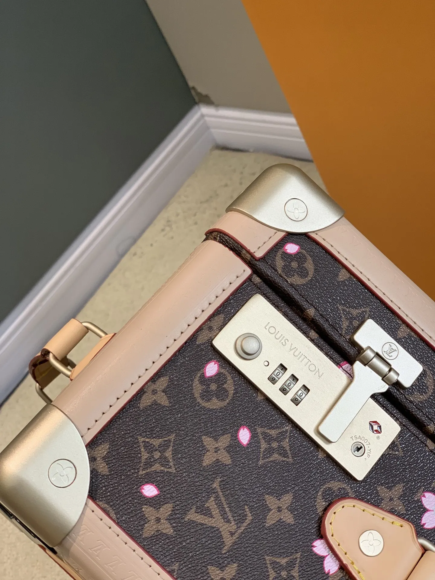 Suitcase Travel Lightweight Leather