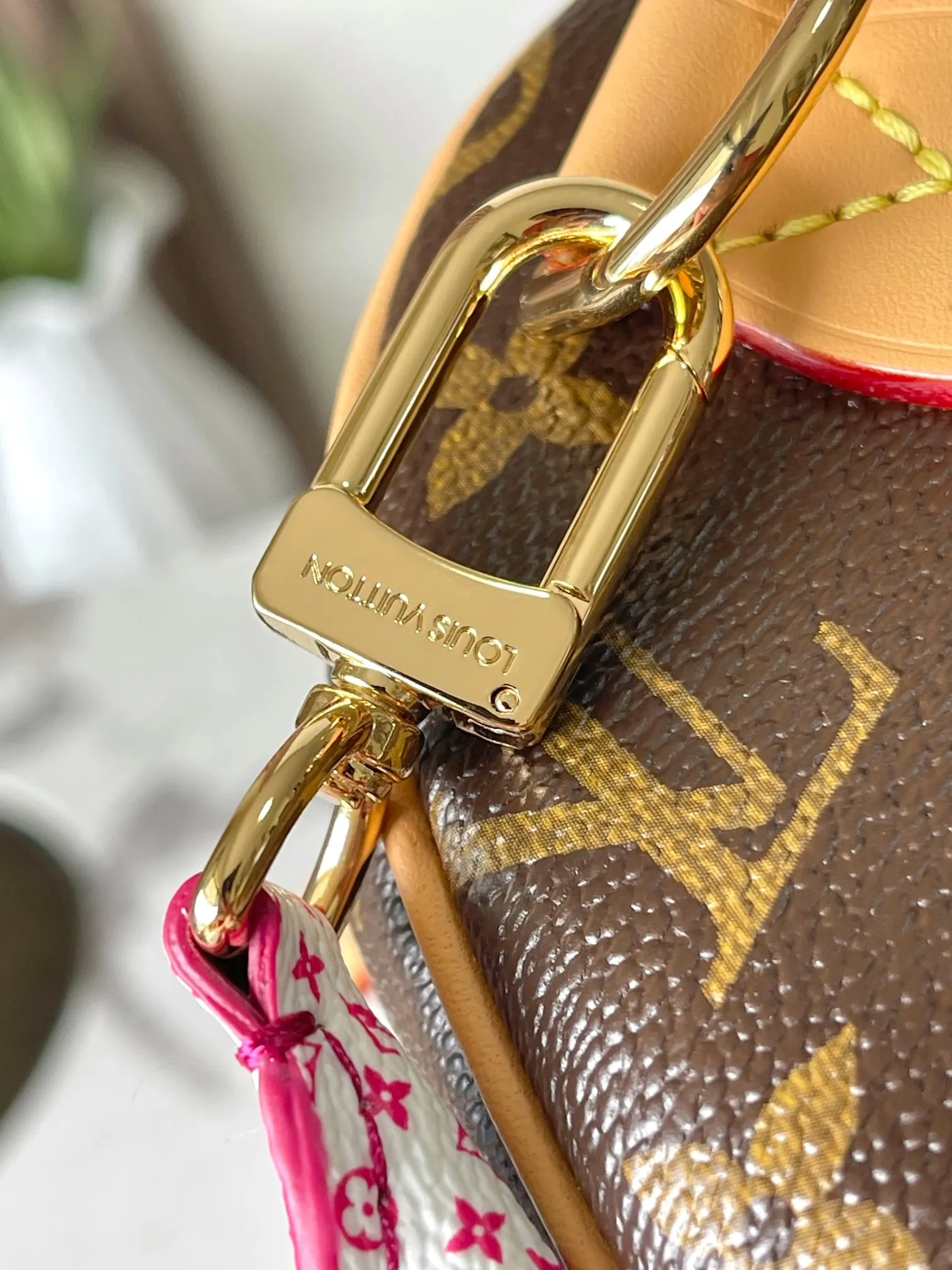 LV Speedy 老花手提斜背包