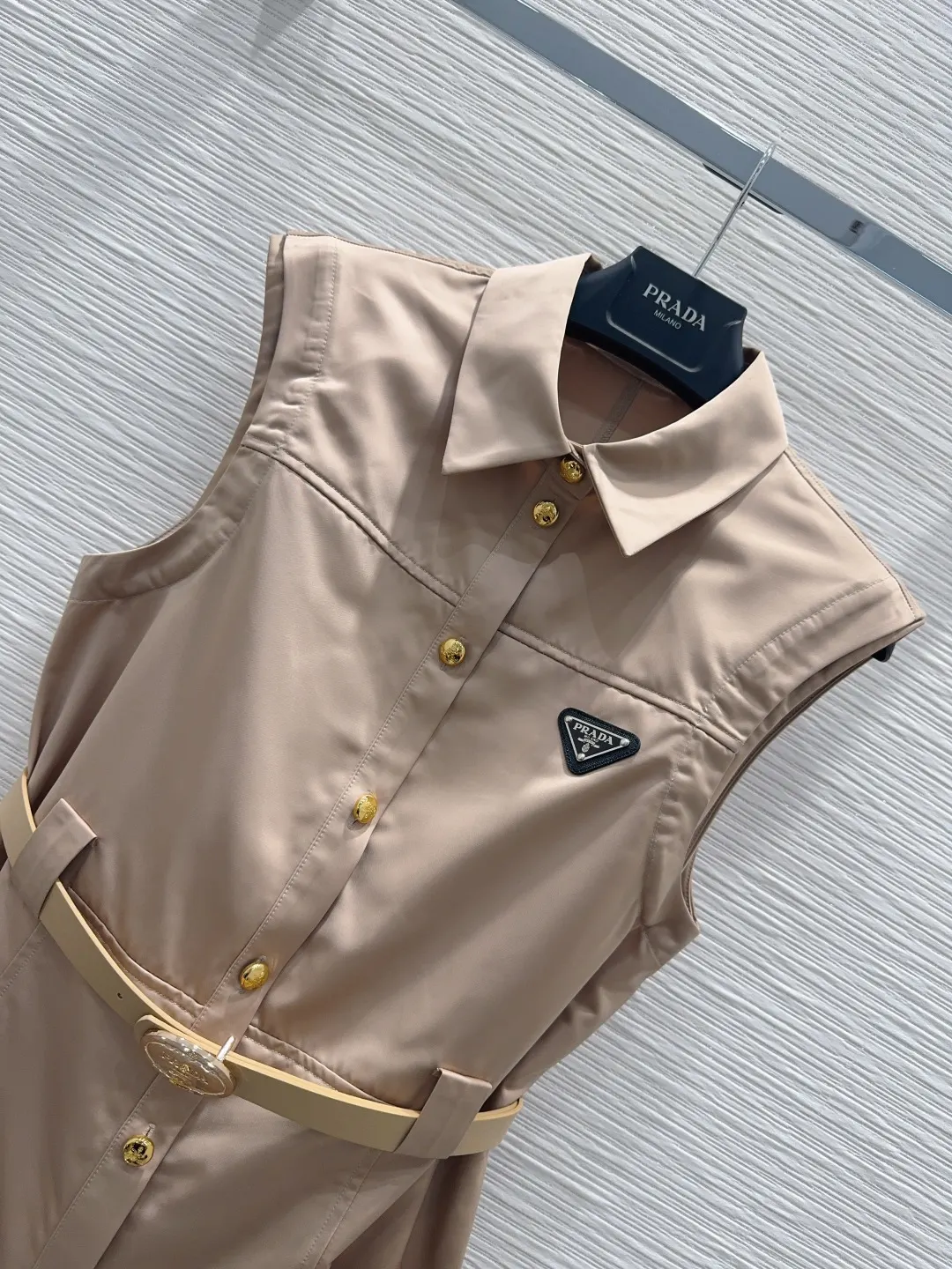 Prada 连衣裙 修身气质