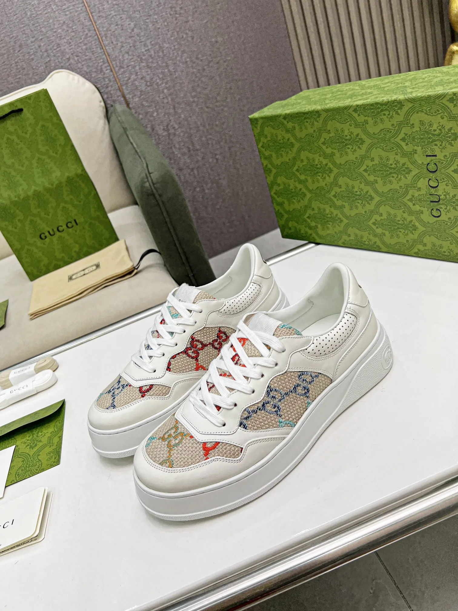 Gucci Logo休闲运动鞋