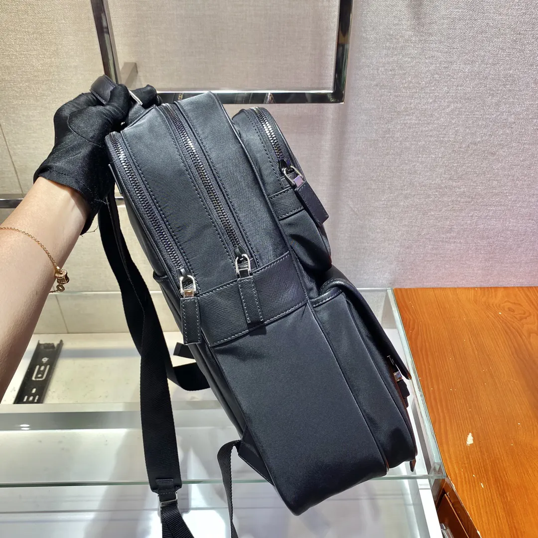 尼龍 织物以精美的Saffiano 行李箱 旅行拉杆款 輕便出行款
