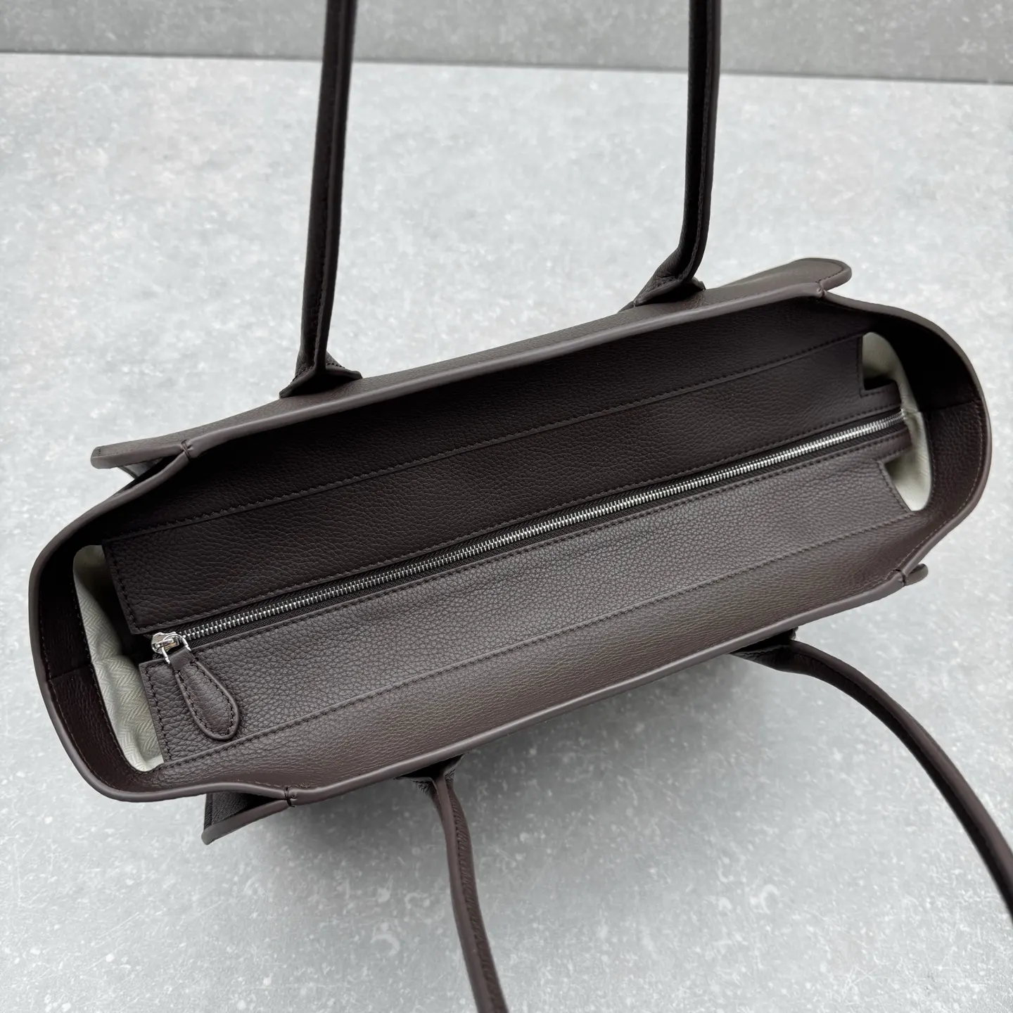 牛皮 新色 中号｛荔枝纹 巧克力｝出 托特包 大容量托特款