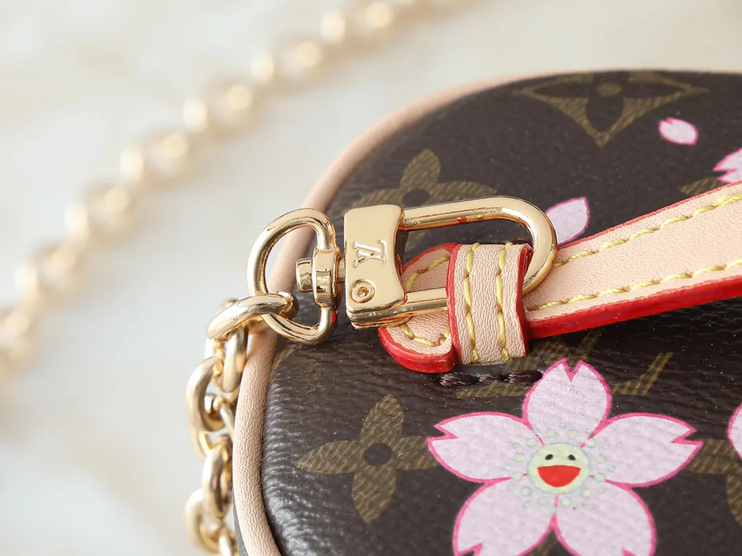 Louis Vuitton Cosmetic Pouch Leather