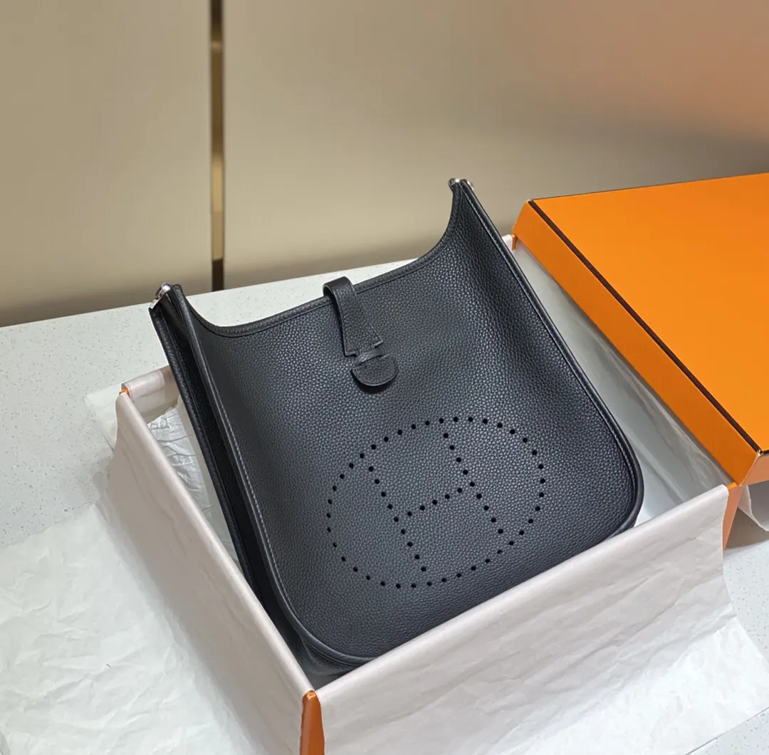 Hermès Evelyne Leather Crossbody Bag Classic