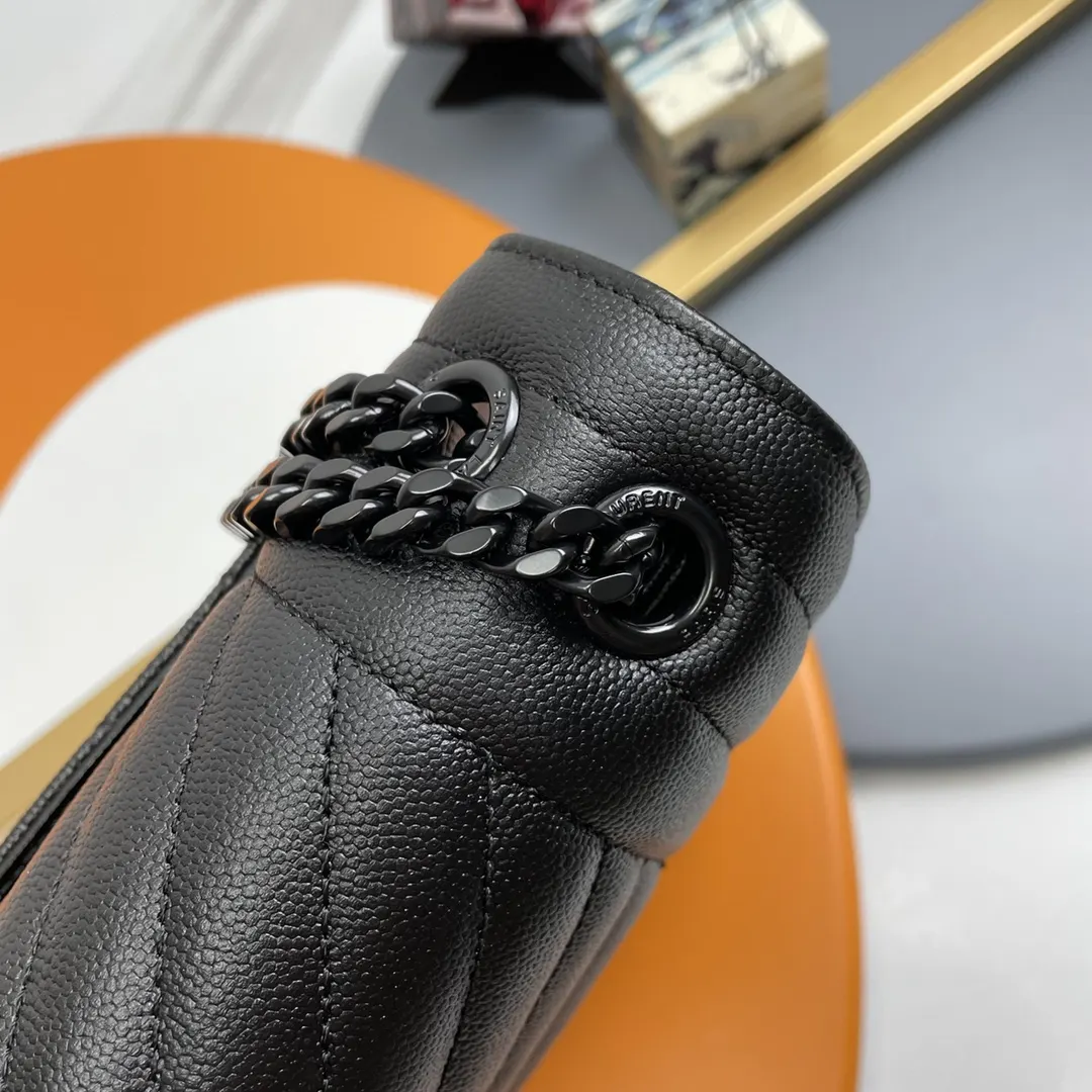 Chain Bag Leather