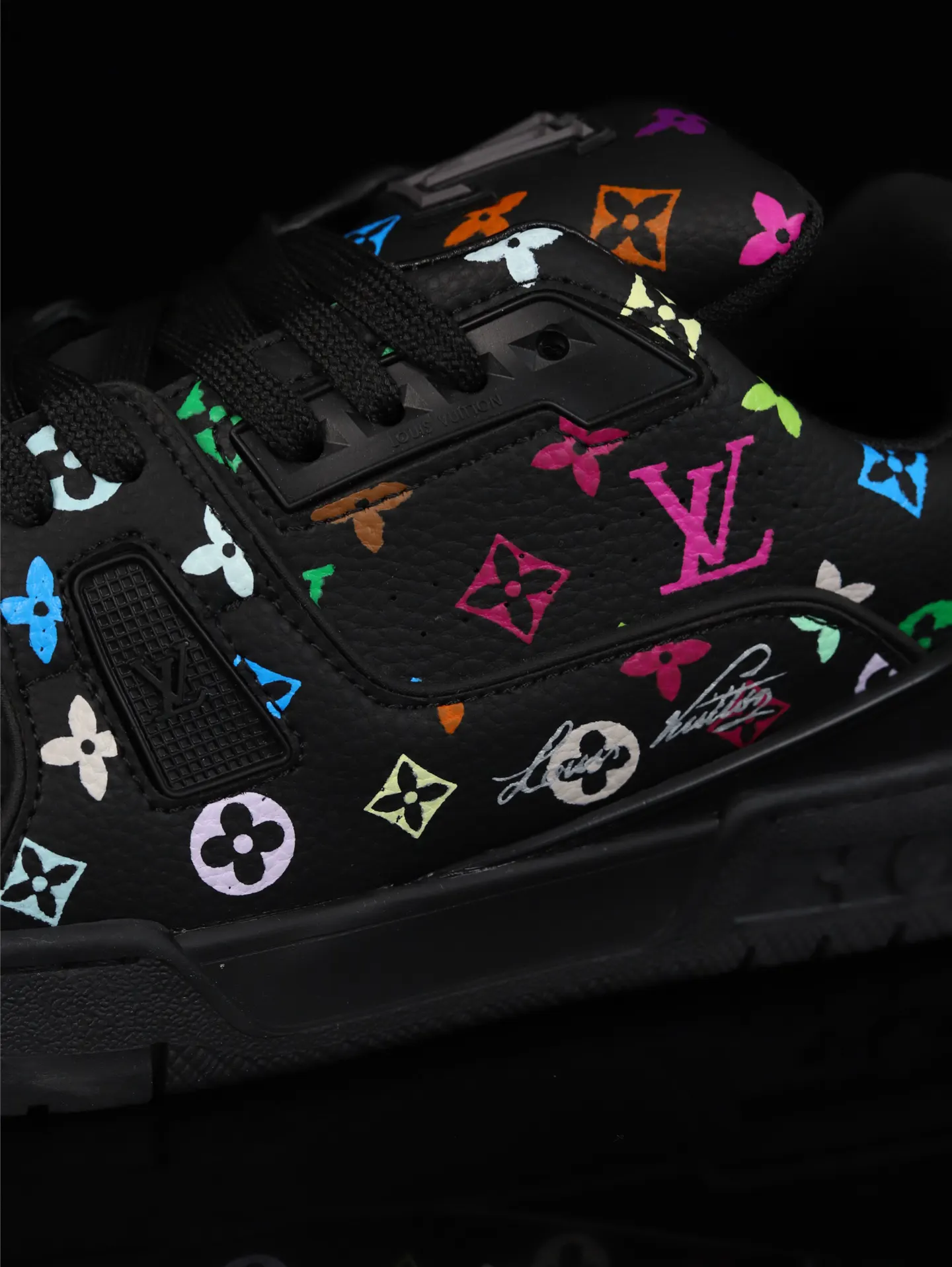 Louis Vuitton 运动鞋
