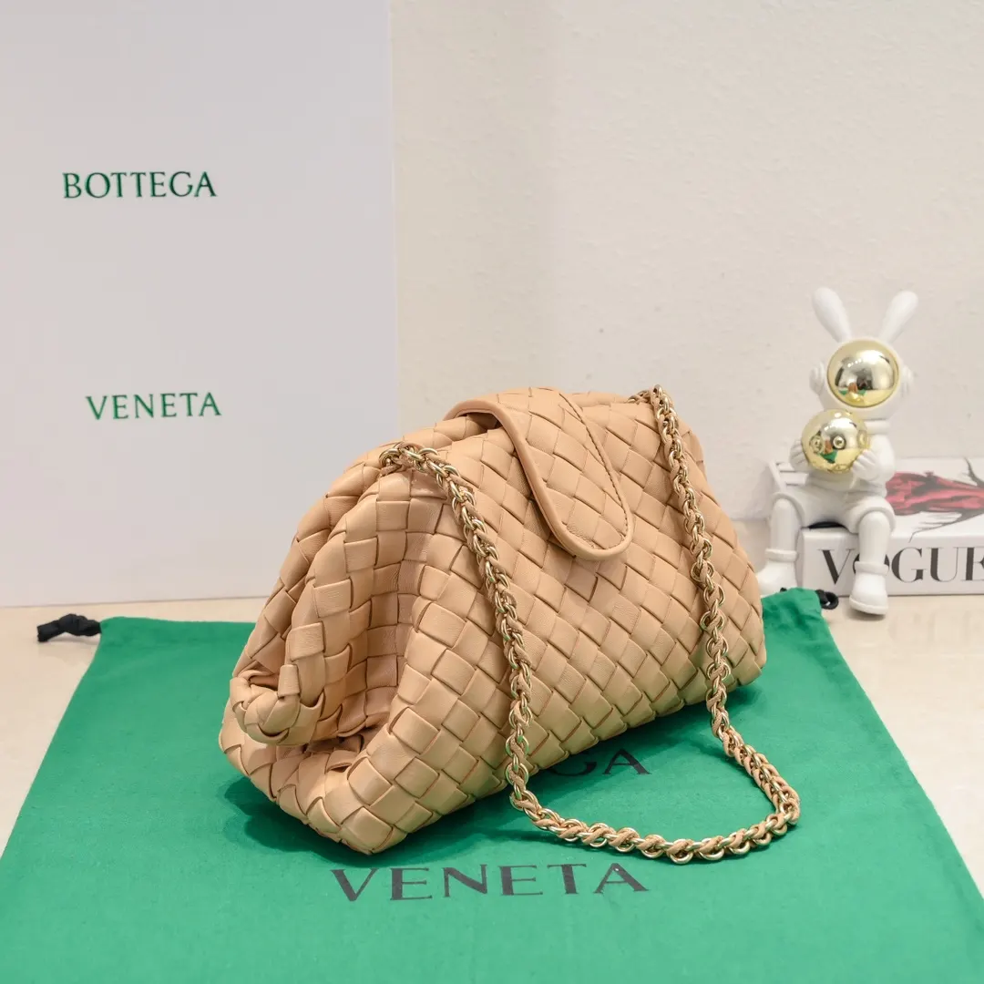 Bottega Veneta 羊皮 鏈條包 精致鏈條款