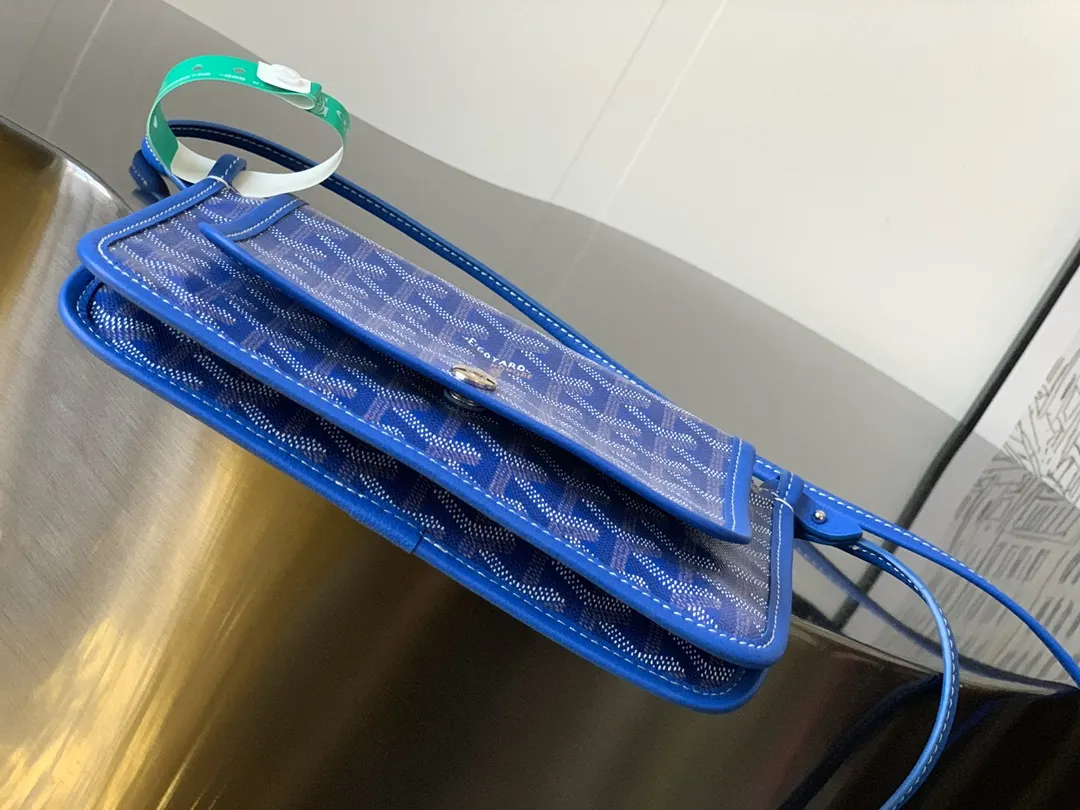 Goyard 浅藍 PLUMET 手拿包 精致手拿款