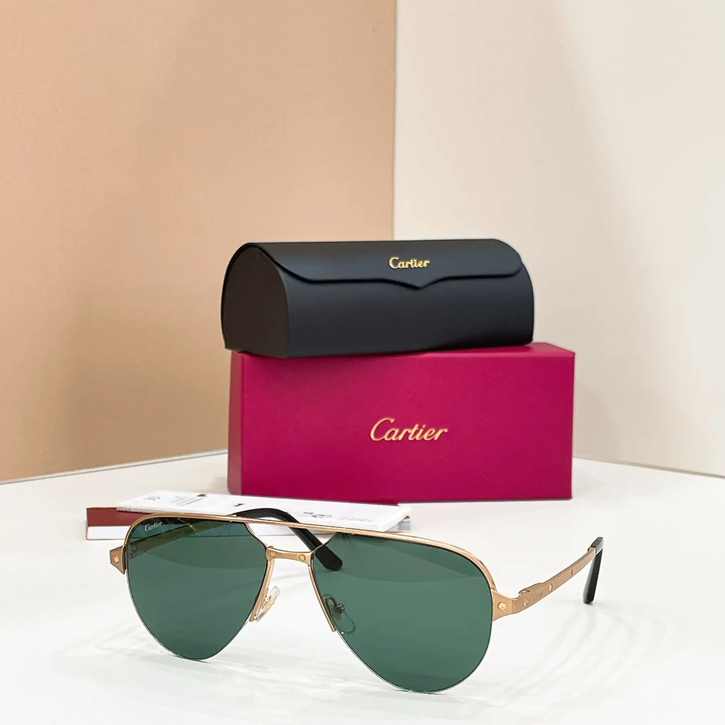Cartier 墨镜 时尚防晒款 款17