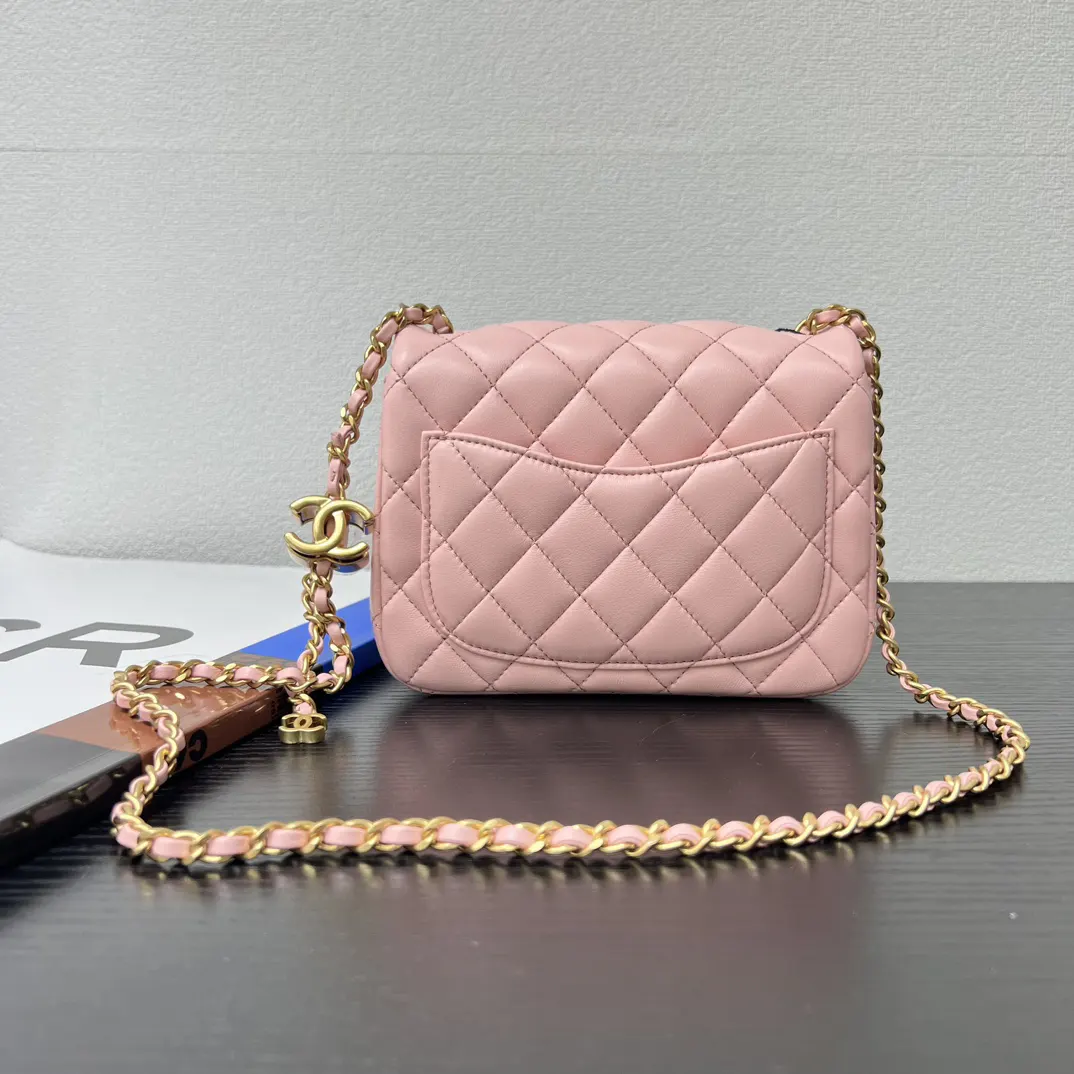 Chanel 粉色 皮革 菱格絎縫 鏈條包