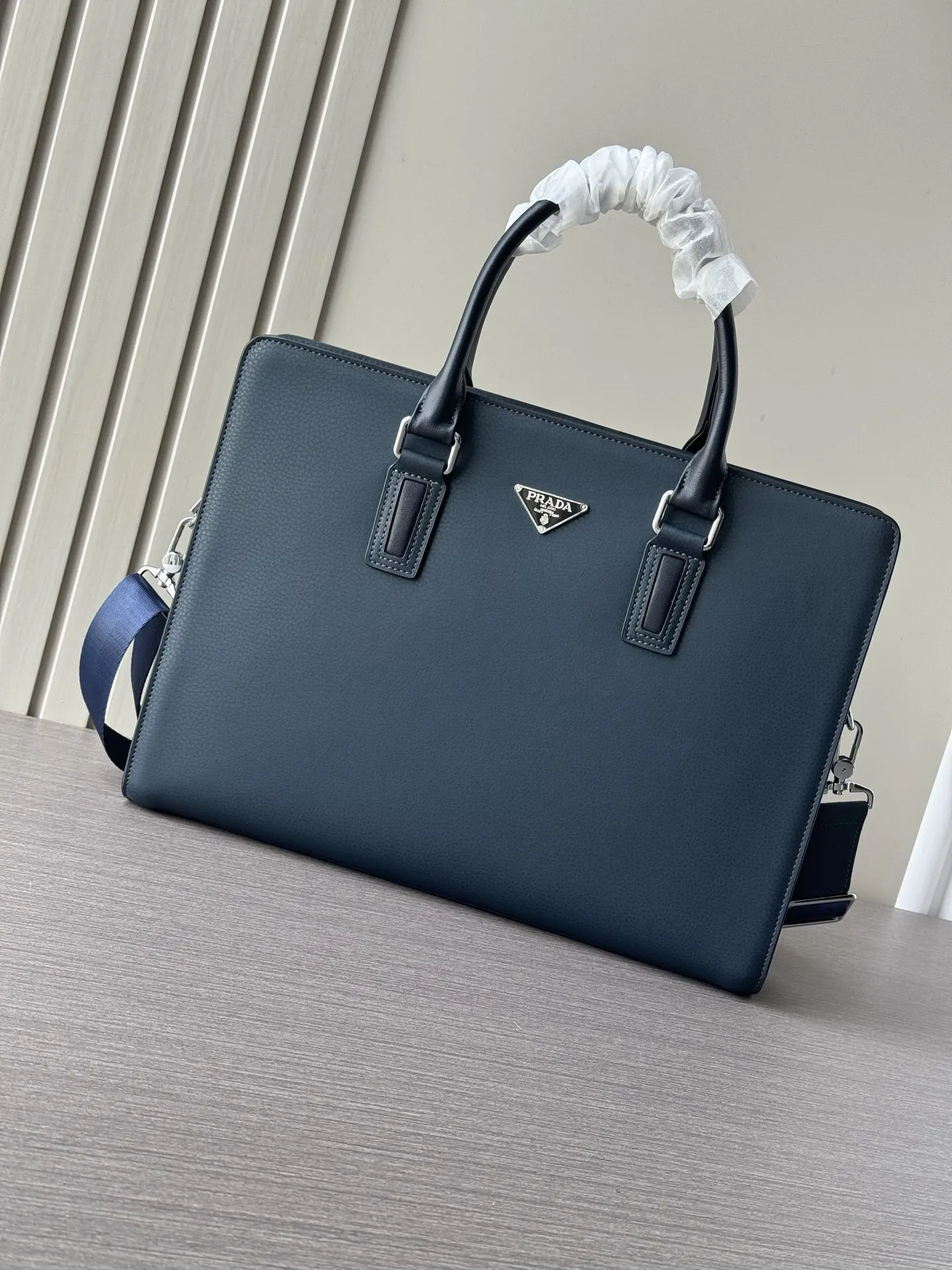 Prada 黑色 藍色 小牛皮 公文包 商務通勤款