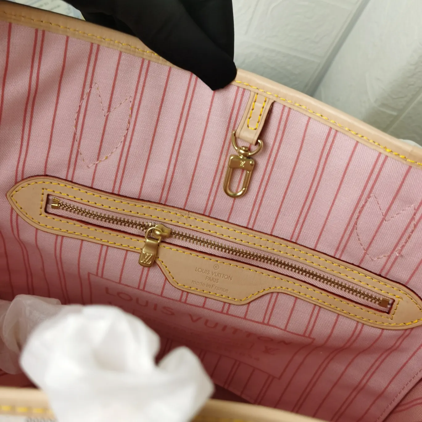 LV Neverfull 牛皮 手拿包 精致手拿款
