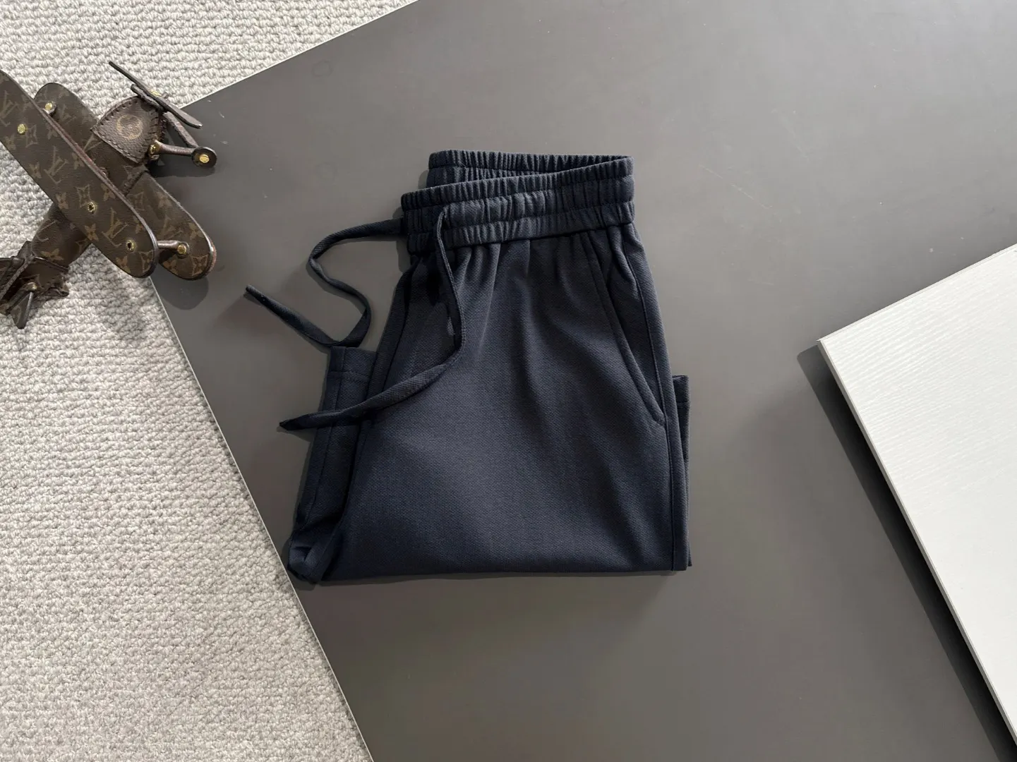 Burberry 2026春夏 短褲 宽松休閒款(數字8) Burberry 2026春夏 短褲 宽松休閒款(數字8)