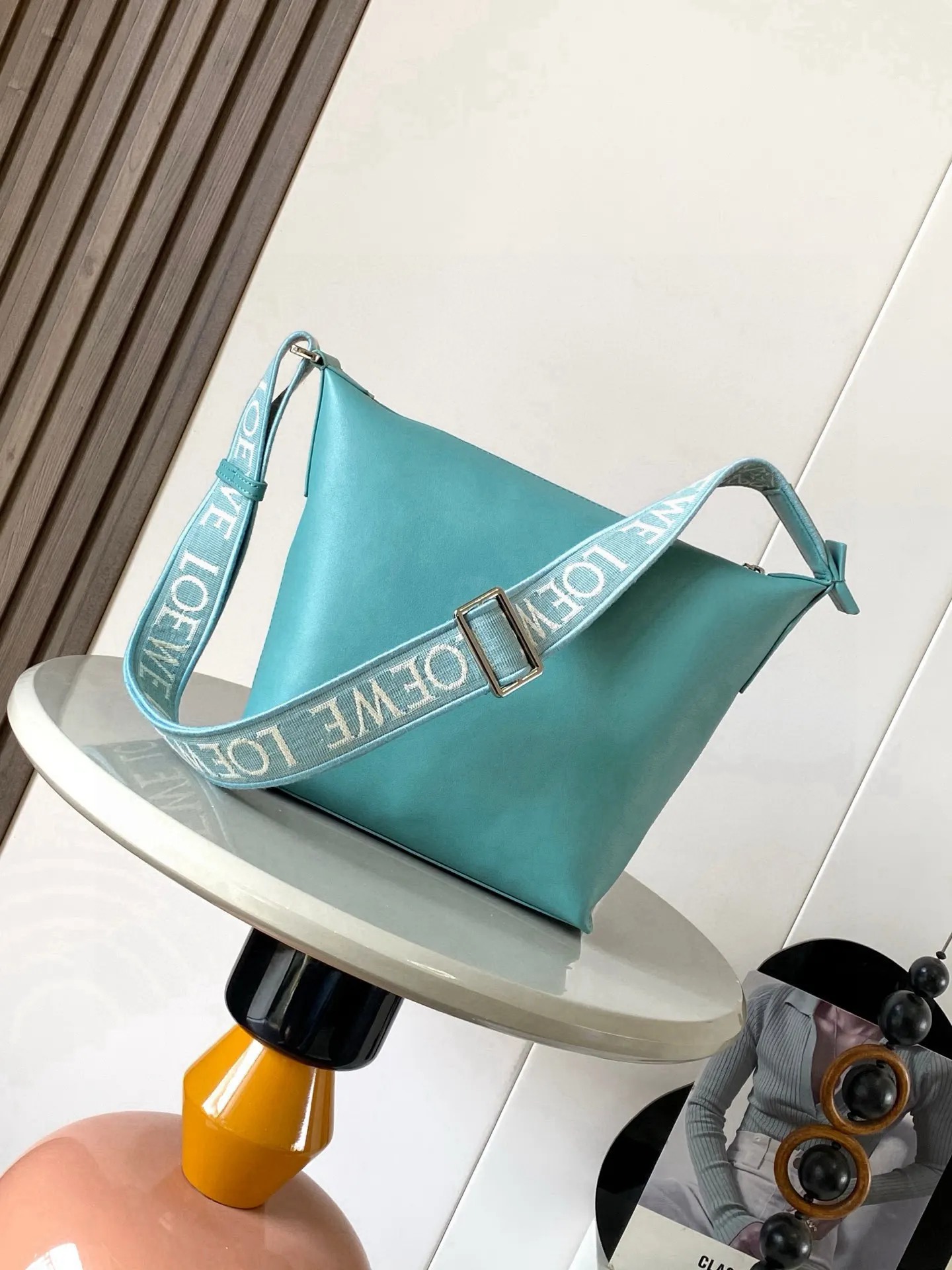 Blue Hobo Shoulder Bag Vintage Leather Image 4 Blue Hobo Shoulder Bag Vintage Leather Image 4