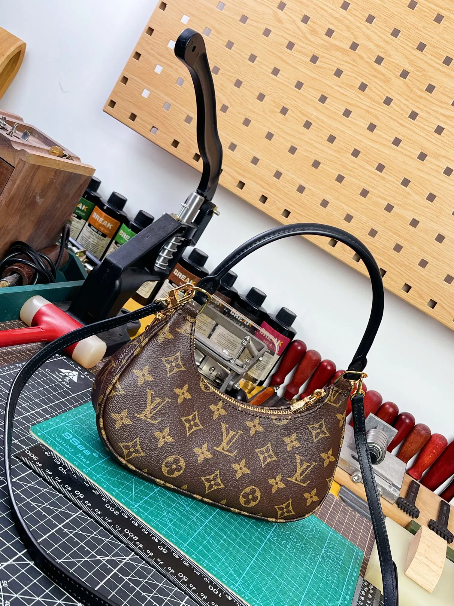 Chain Bag Leather