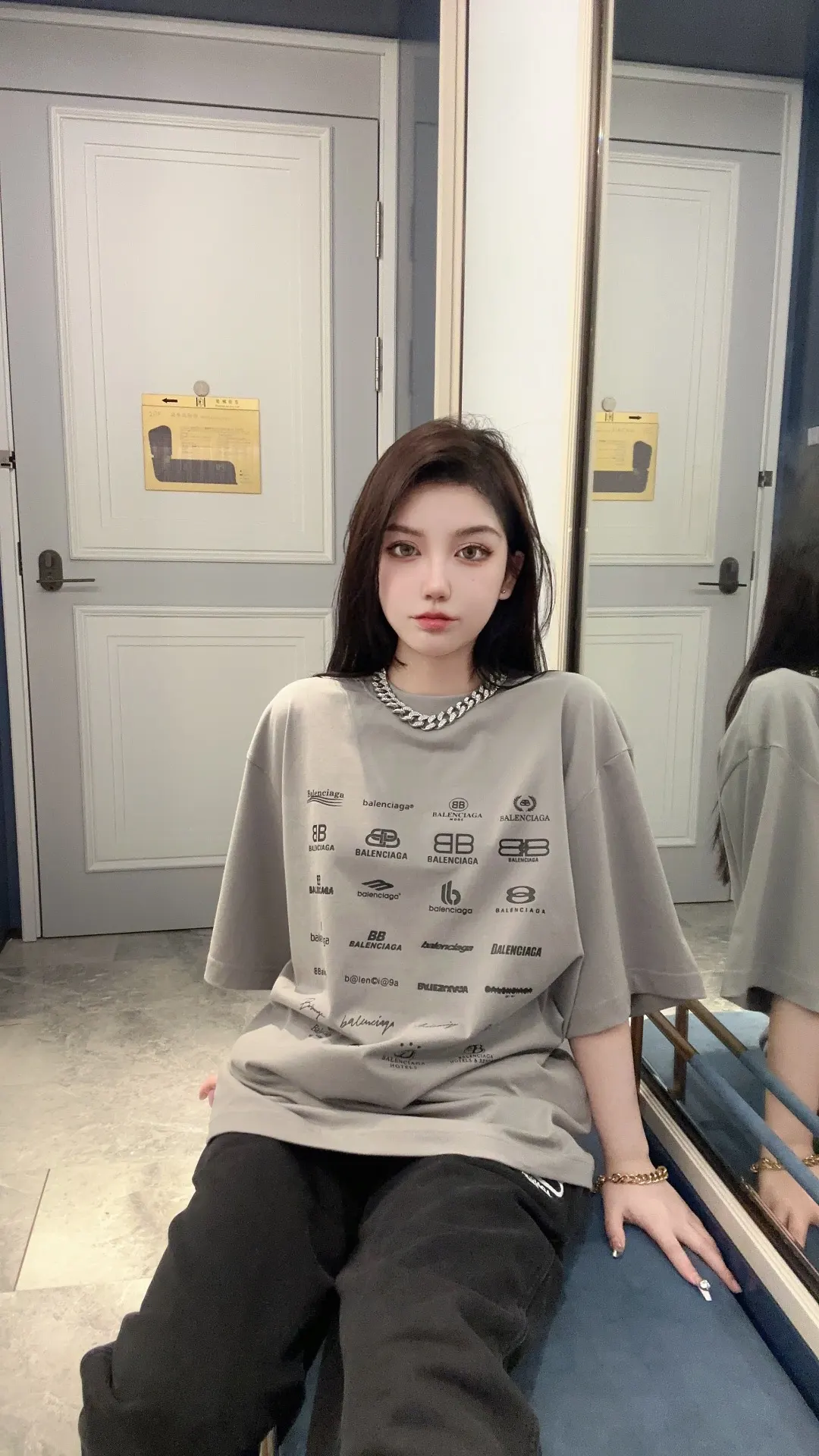 Balenciaga Gray Cotton Logo Short Sleeve T-Shirt Loose