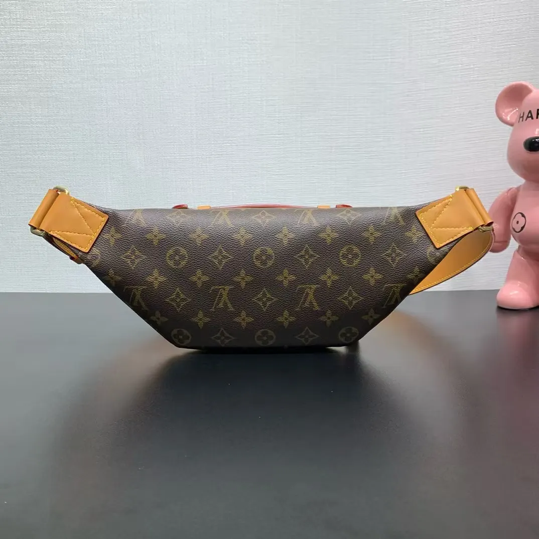 牛皮 珠饰拉链头开启拉链前袋 可妥善收纳手机 钥匙与卡片 腰包 休闲腰包款