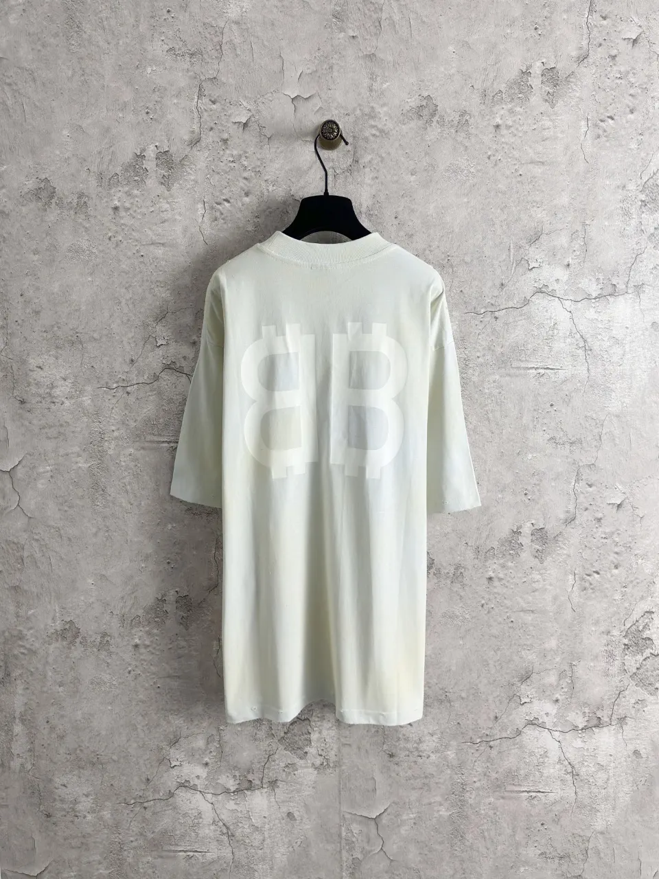 Balenciaga 杏色 短袖T恤
