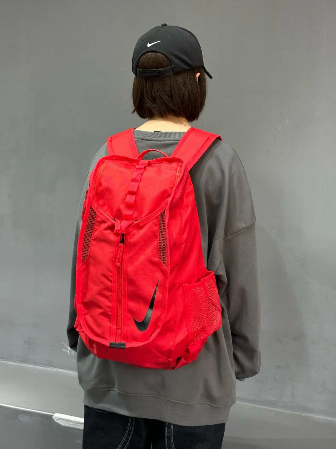 黑色 白色 耐克KD杜兰特机能雙肩篮球包男女同款 雙肩包 实用雙肩款(數字9) 黑色 白色 耐克KD杜兰特机能雙肩篮球包男女同款 雙肩包 实用雙肩款(數字9)