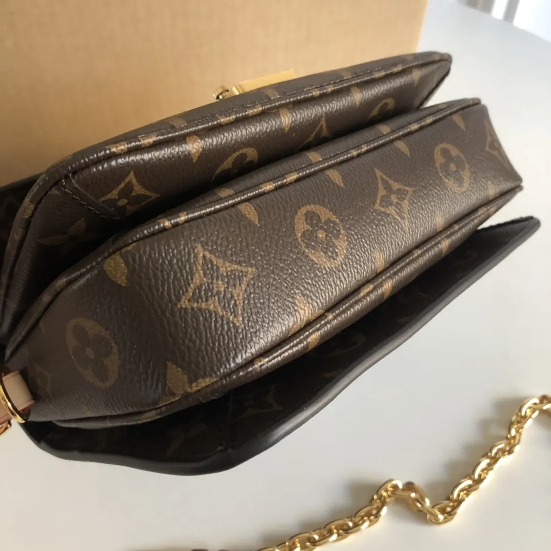 Monogram Chain Bag Canvas