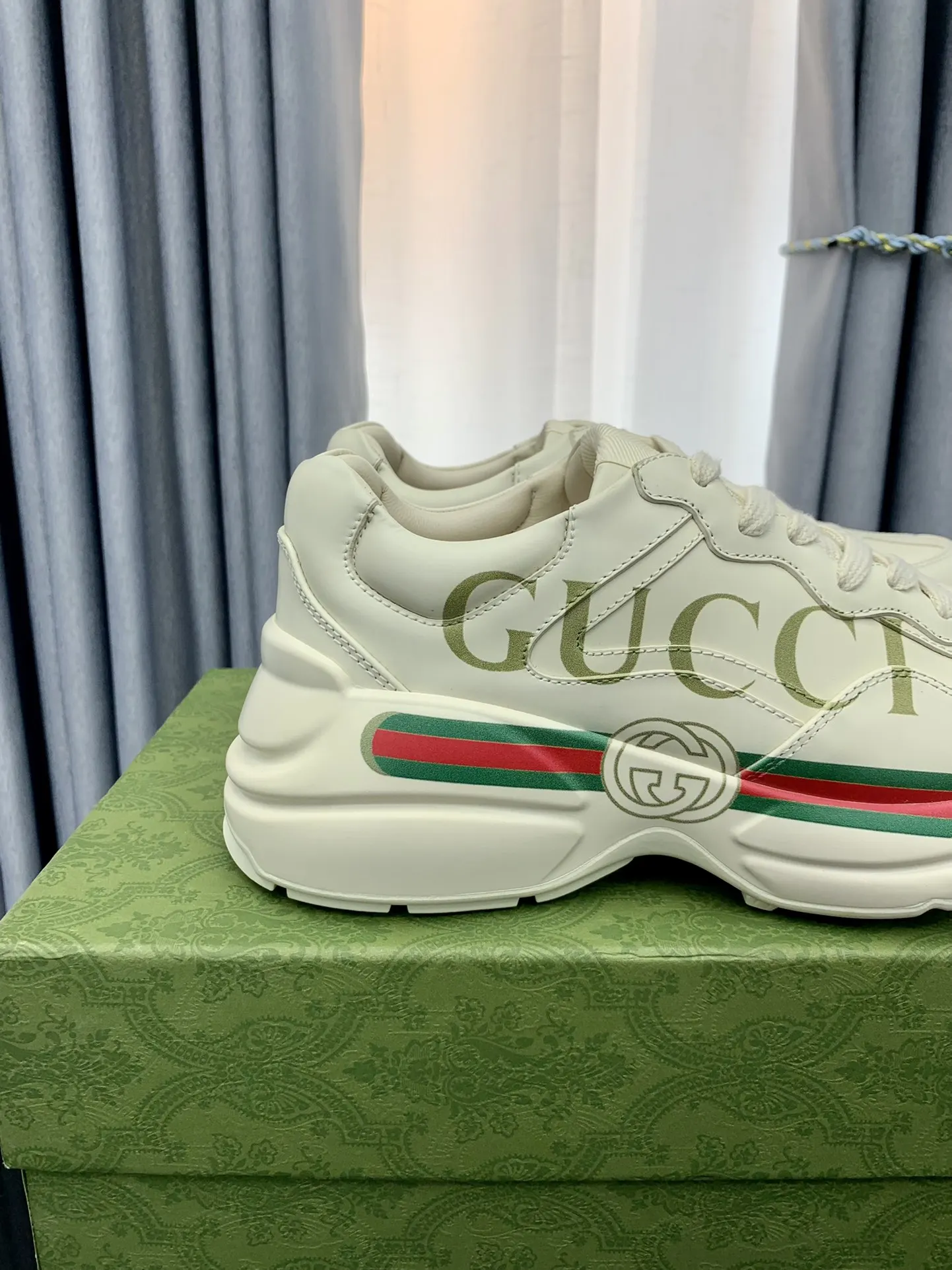 Gucci Logo休闲运动鞋