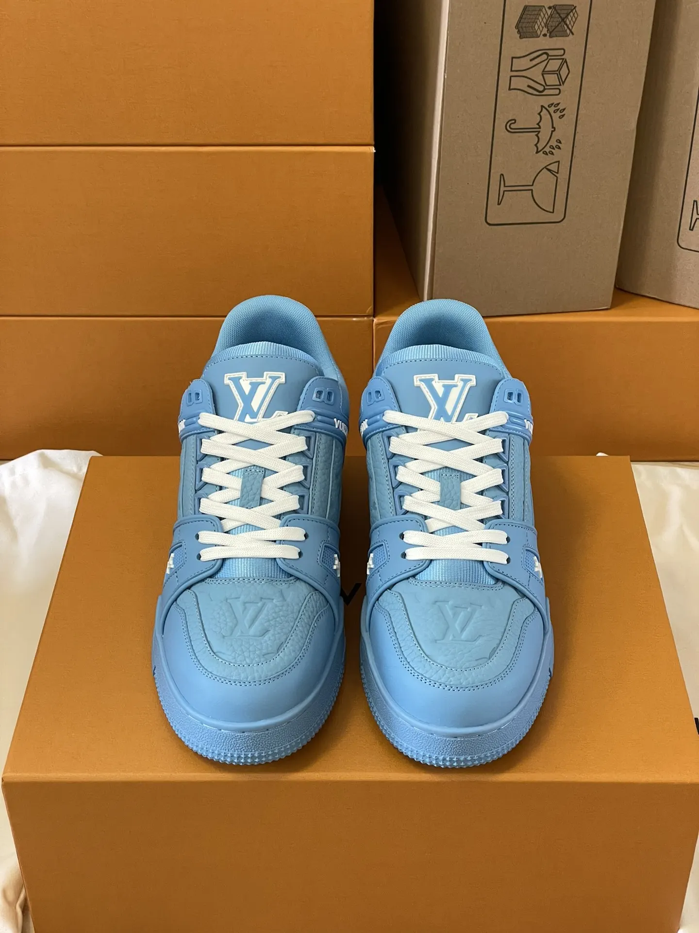 Louis Vuitton 运动鞋