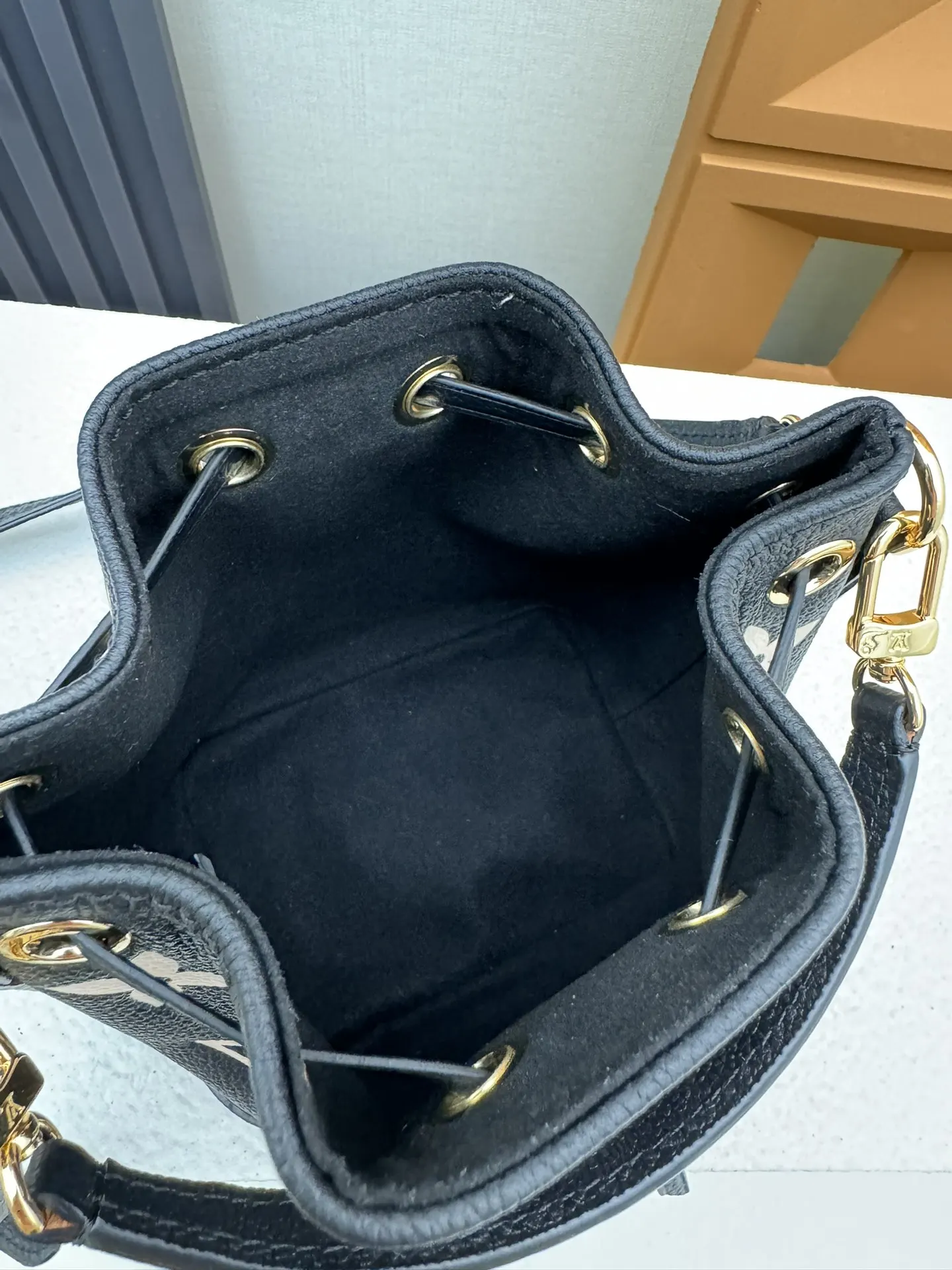 Louis Vuitton Bucket Bag Casual