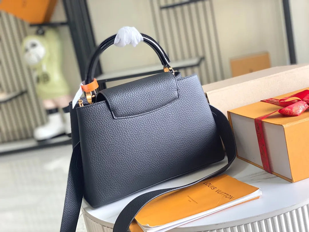 Capucines 黑色 漆皮 鏈條包 精致鏈條款