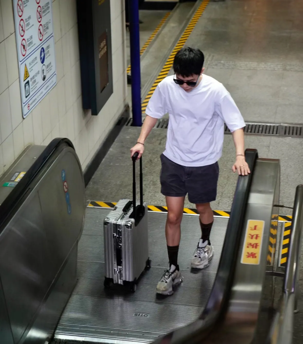 锁 升级 无极拉杆 行李箱 旅行拉杆款 轻便出行款