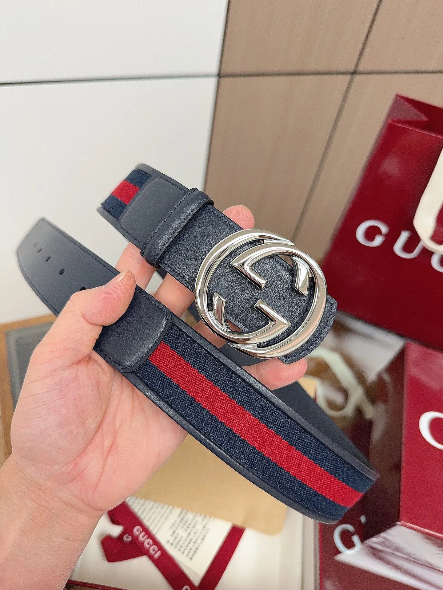 Gucci Double G Buckle Cowhide Belt