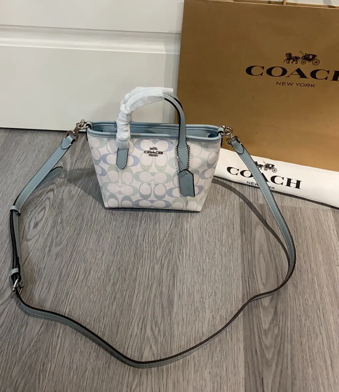 Coach City 15 Style Image 13 Coach City 15 Style Image 13
