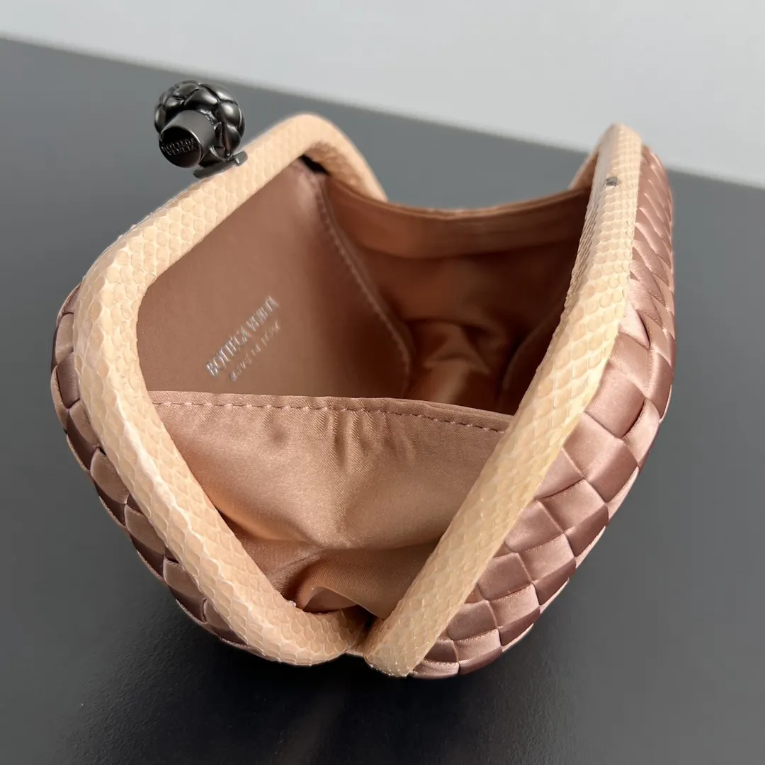Bottega Veneta 化妝包 便携收納款