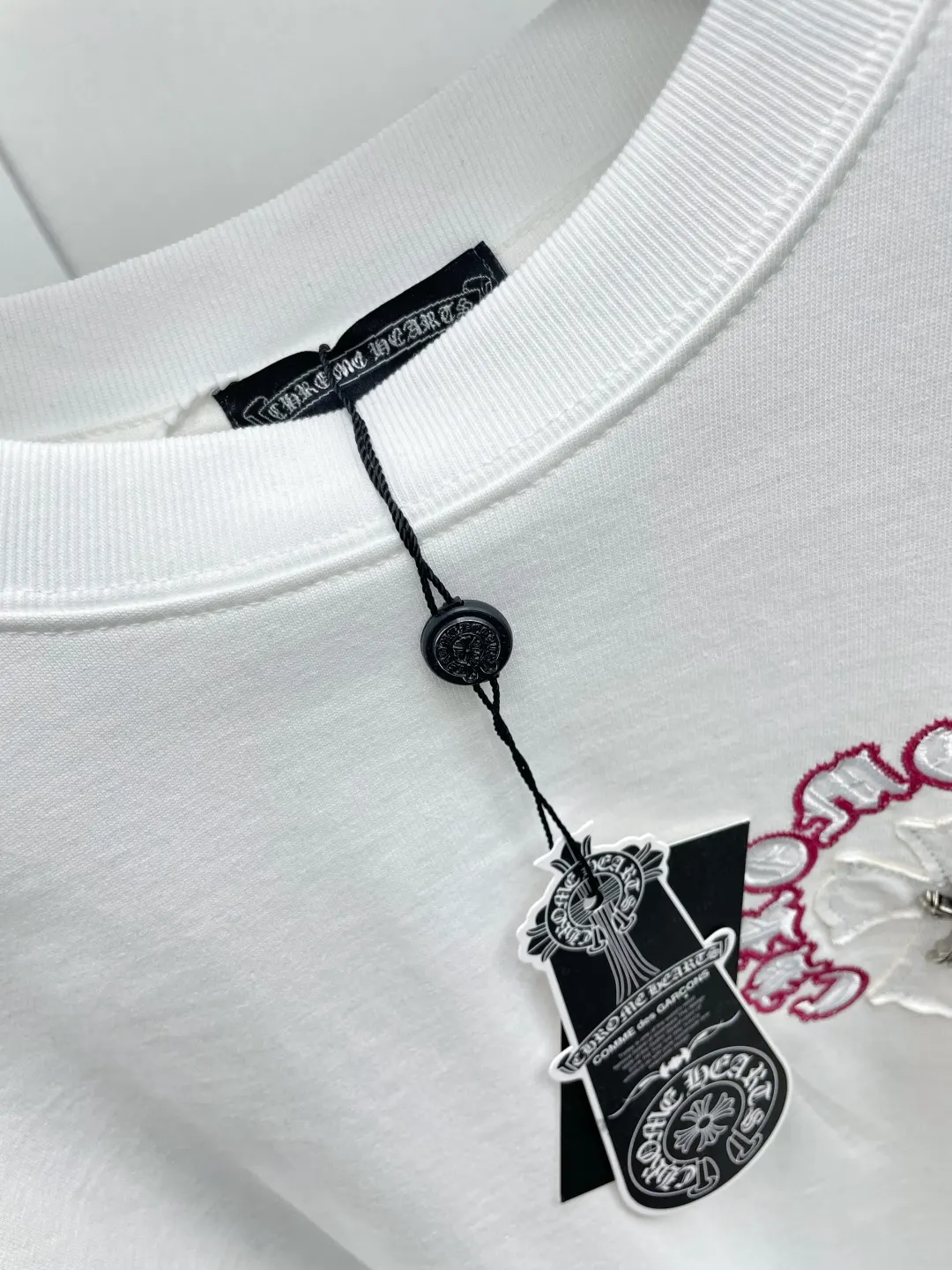 Chrome Hearts 26SS Letter Embroidery Short Sleeve T-Shirt Daily Versatile Style Image 4 Chrome Hearts 26SS Letter Embroidery Short Sleeve T-Shirt Daily Versatile Style Image 4