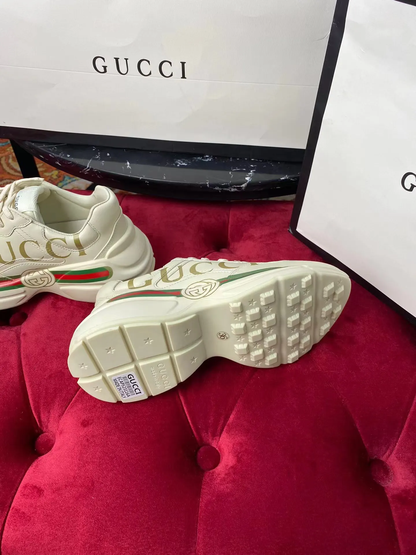 Gucci Logo休闲运动鞋