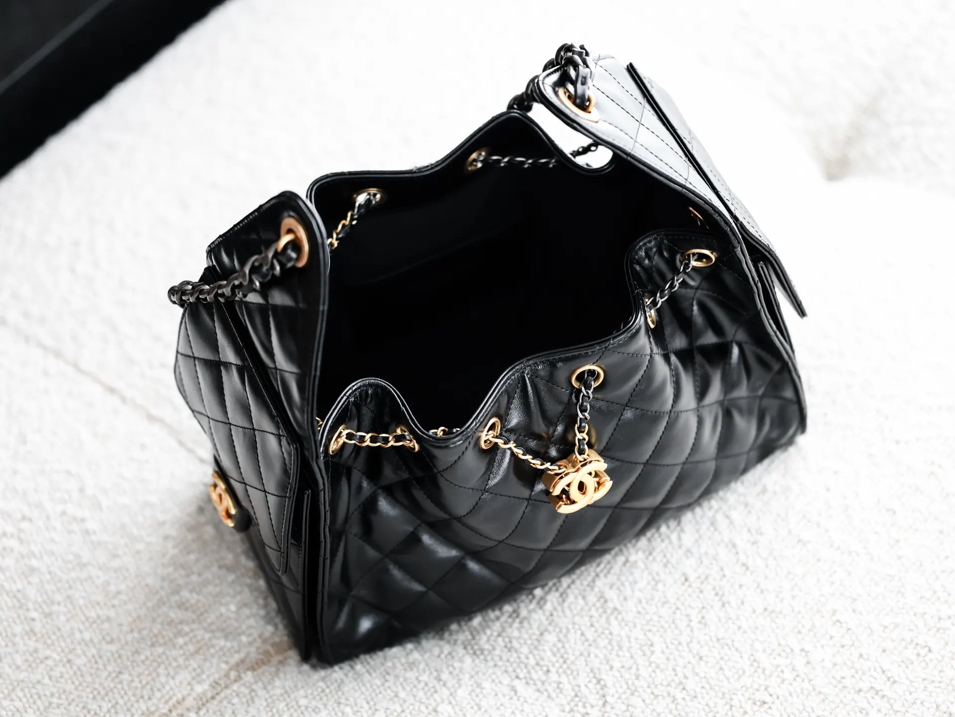 Chain Bag Leather