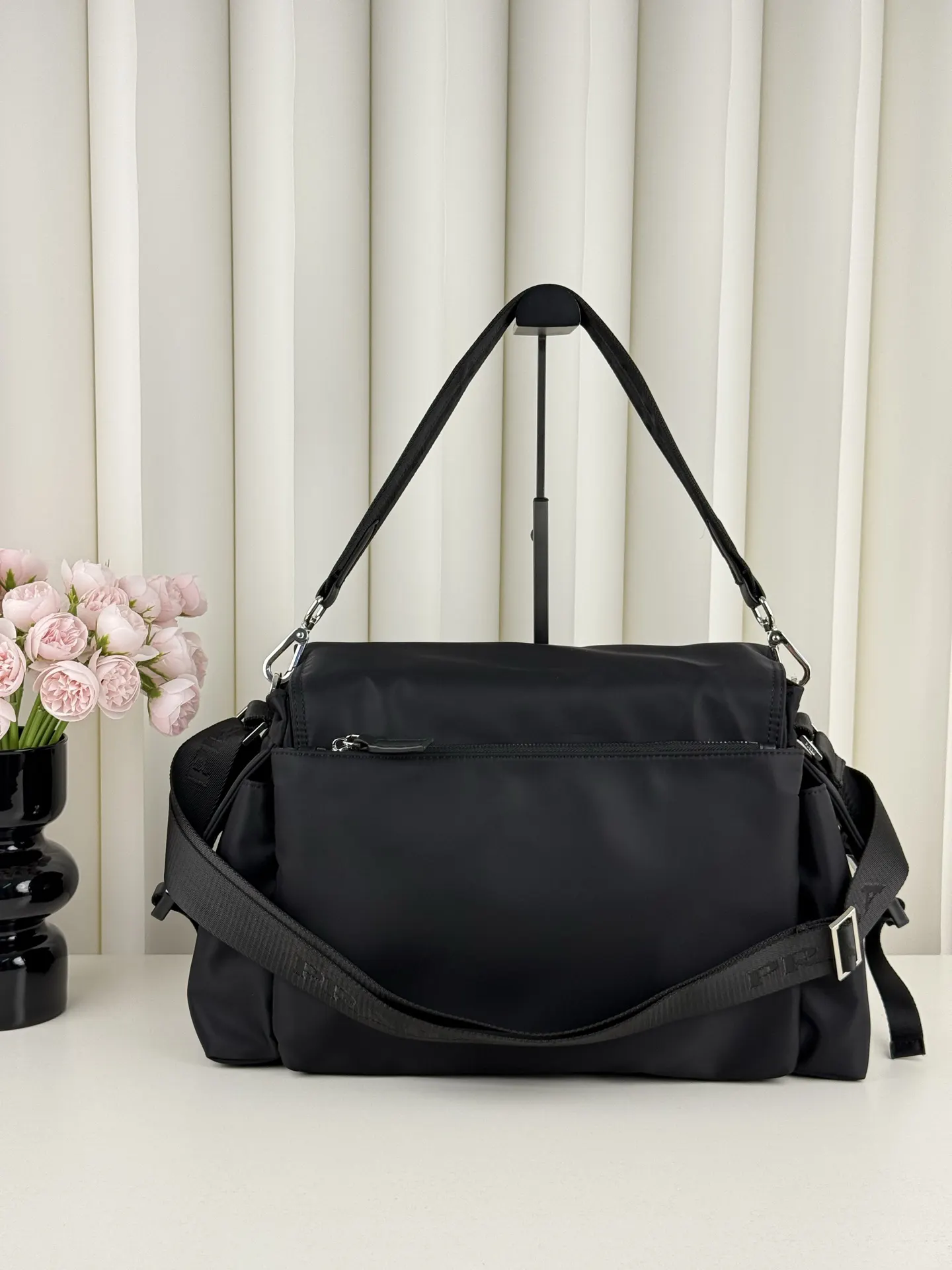 Prada Re-Nylon 三角標 斜背包