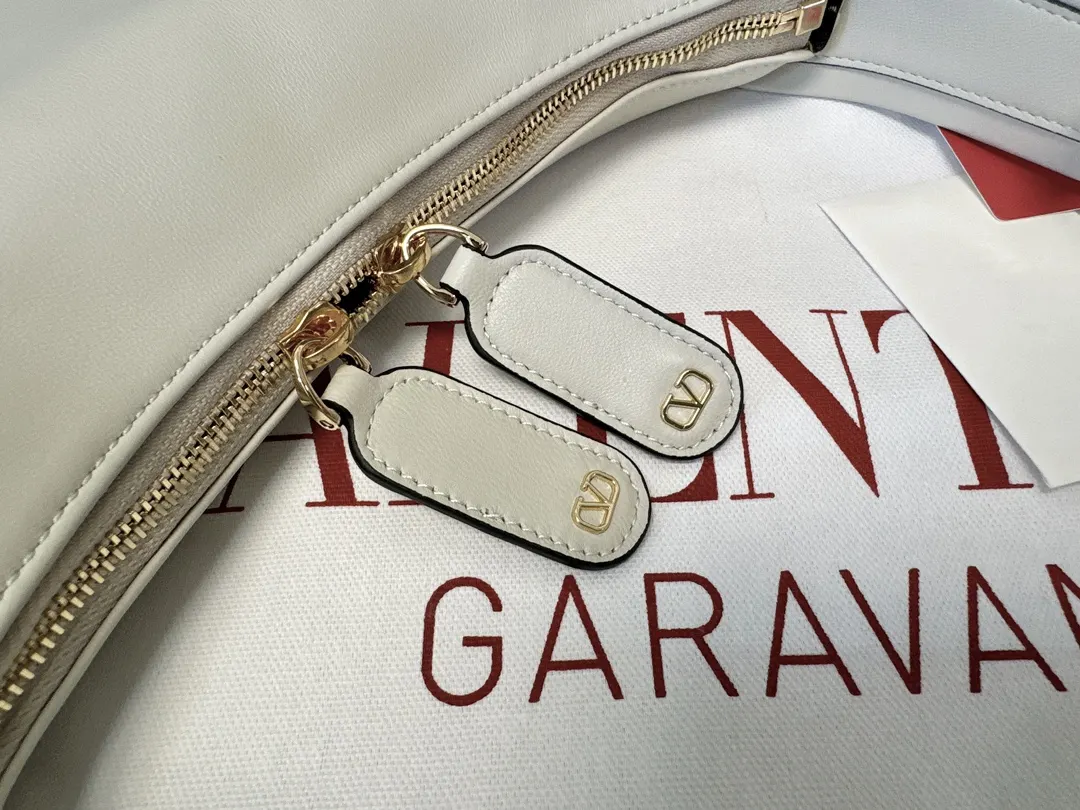 Valentino Hobo 拼色 羊皮 腋下包 复古腋下背款