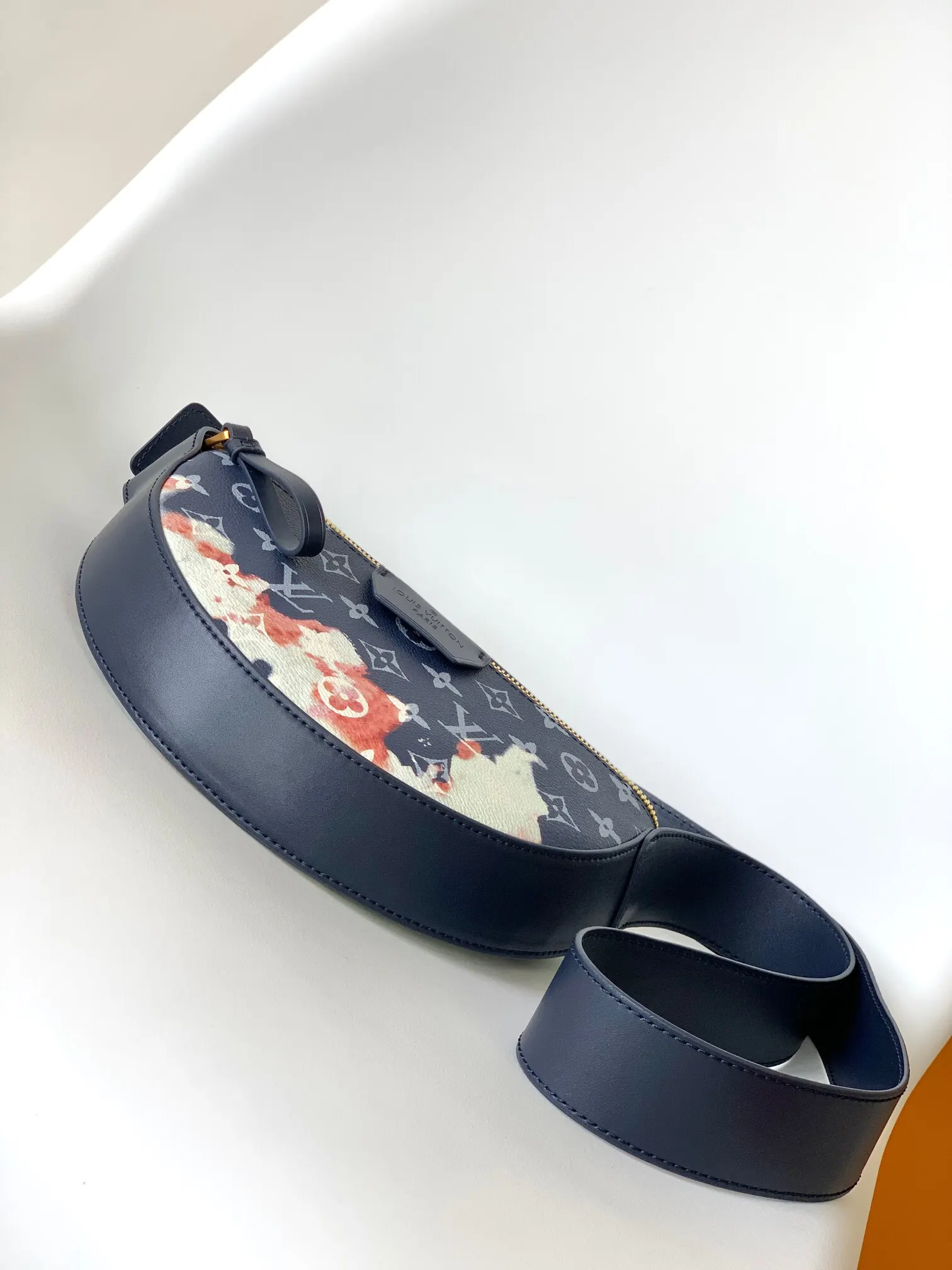 LV 半月包｜ORBUYBAG 岚奢包高端时尚精品