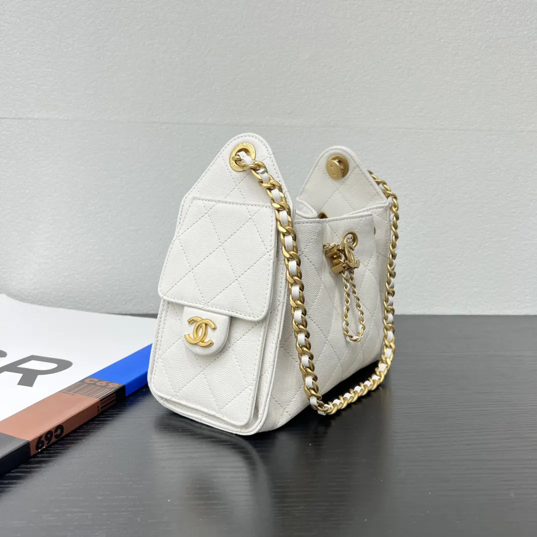 Chanel 22 小号 白色 皮革 链条包