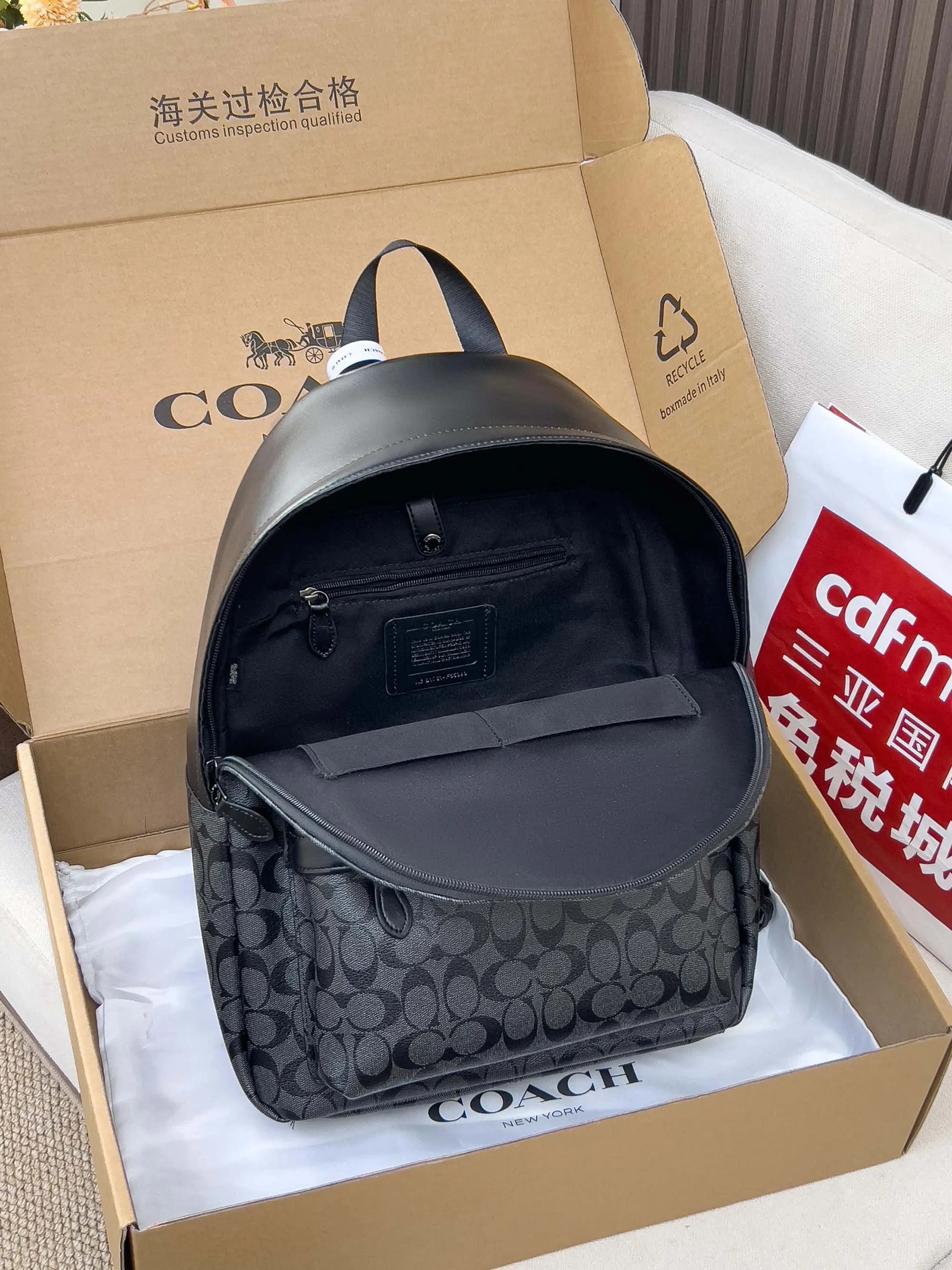 Coach 牛皮 pvc 皮条纹 旅行袋 大容量旅行款