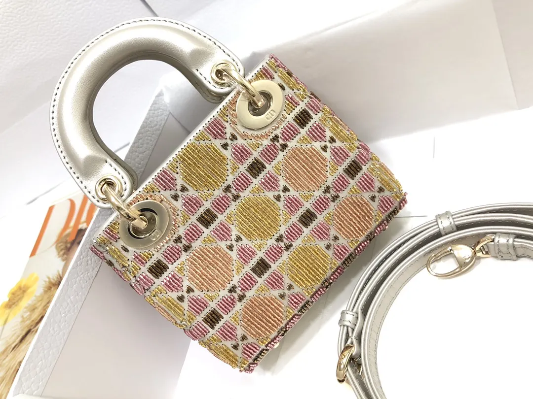 Dior Lady 白色 羊皮 收纳包 旅行收纳款